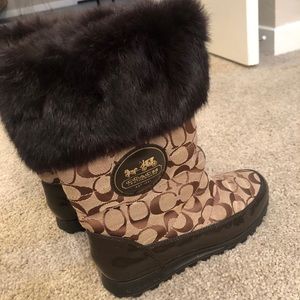 AUTHENTIC Coach Joyous Snow Boots